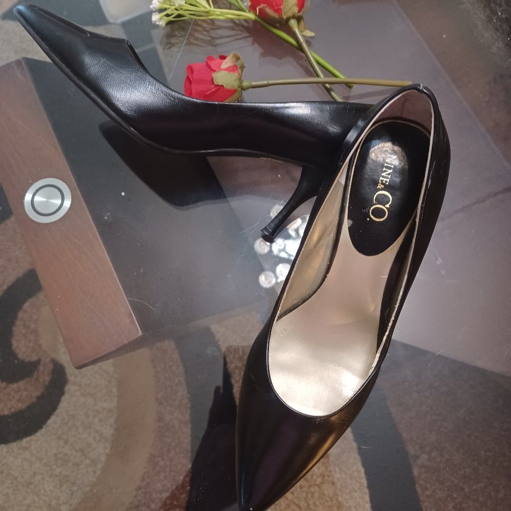 Nine & CO. US 6 1/2, Black Leather